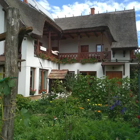 Apartman Júlia *