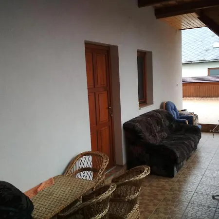 Júlia *