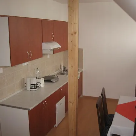 Júlia Apartman